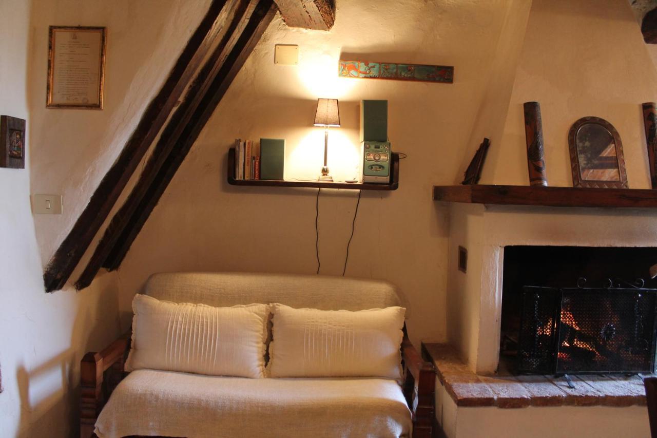 Petite Maison, Nel Borgo Di Cetona Exterior foto
